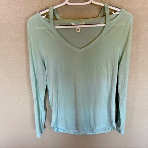 Off the Shoulder Long Sleeve